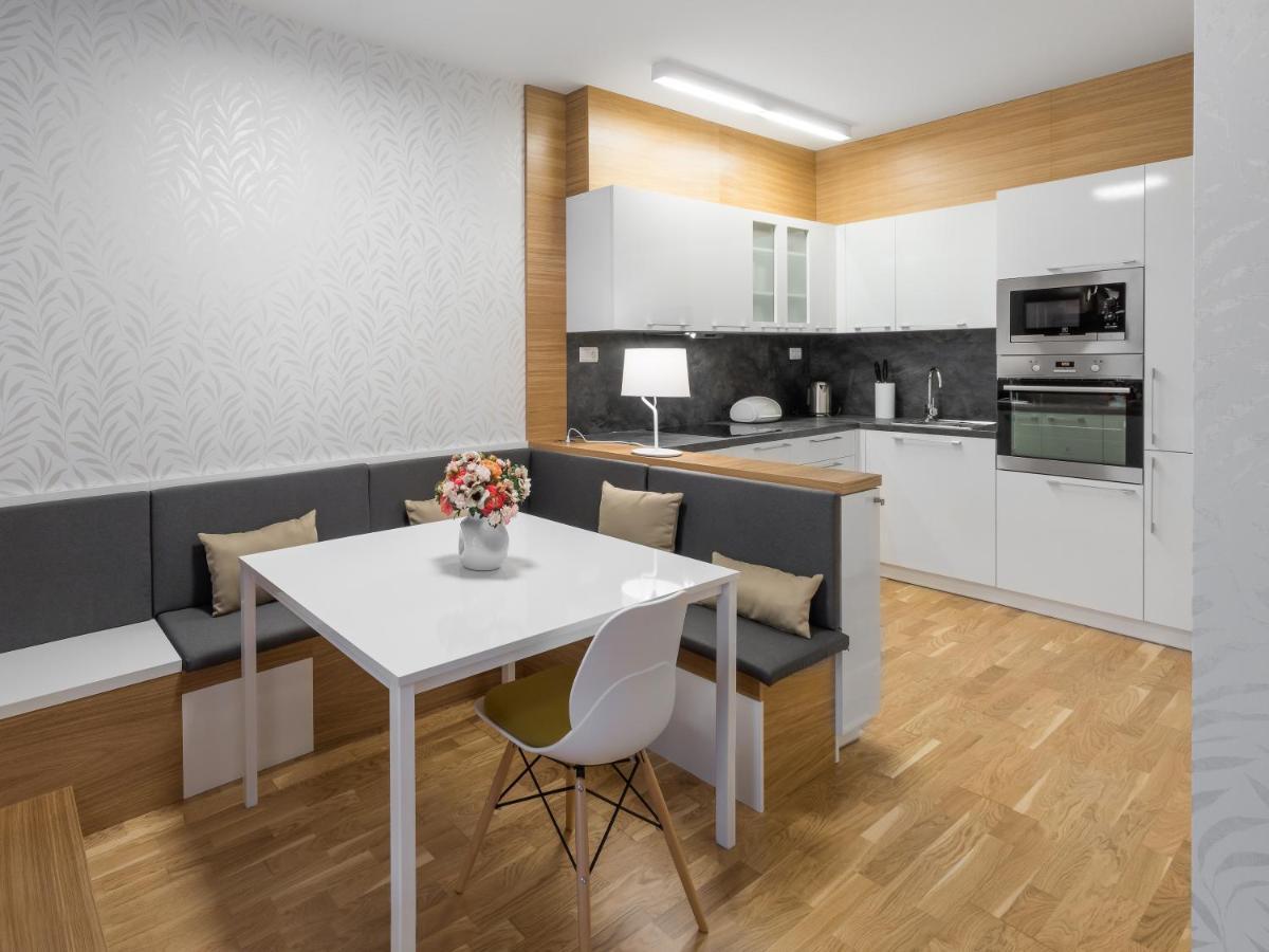 Suites And Apartments Medvedin スピンドレルフ・ムリン エクステリア 写真