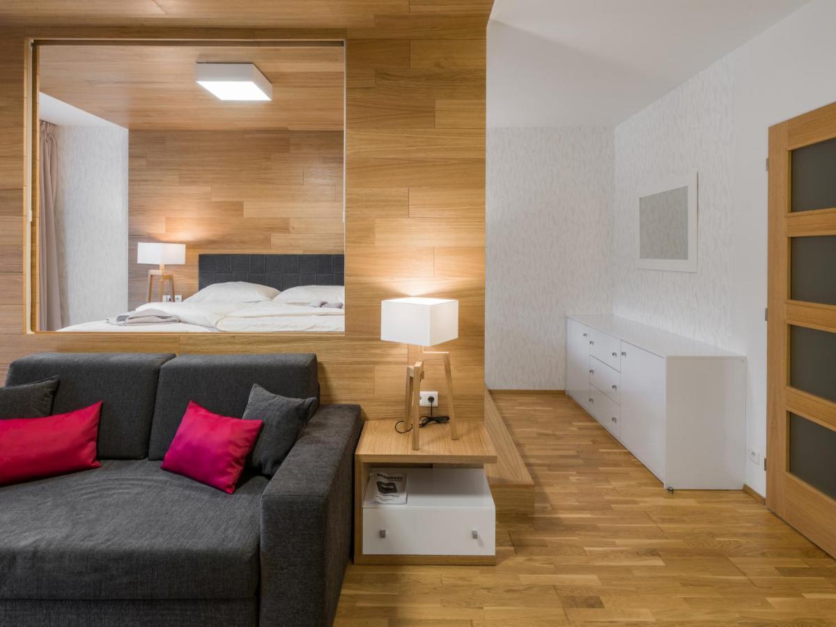 Suites And Apartments Medvedin スピンドレルフ・ムリン エクステリア 写真