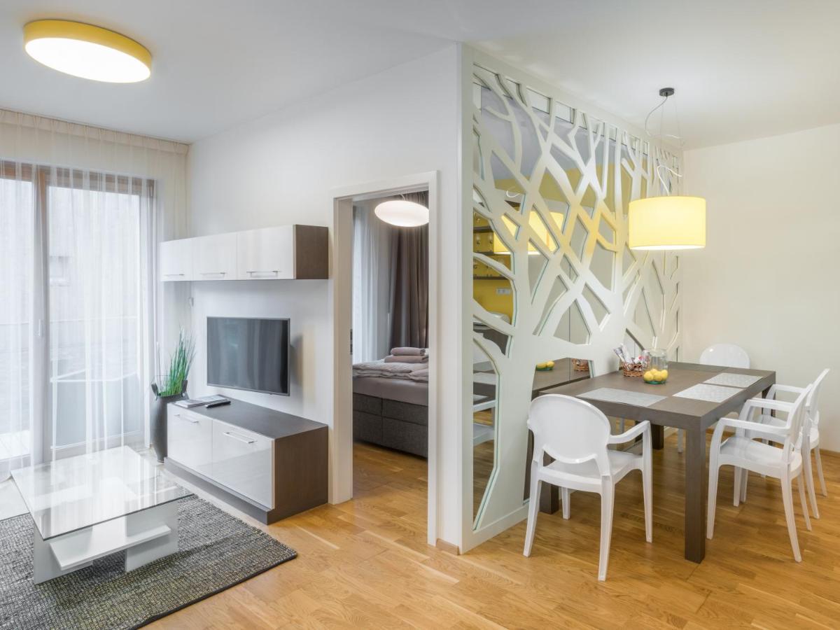 Suites And Apartments Medvedin スピンドレルフ・ムリン エクステリア 写真